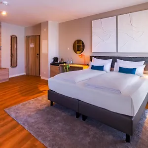 Ramada Encore By Wyndham Messe Hotel München
